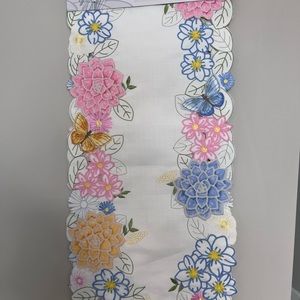 New table runner 14in x 70 in